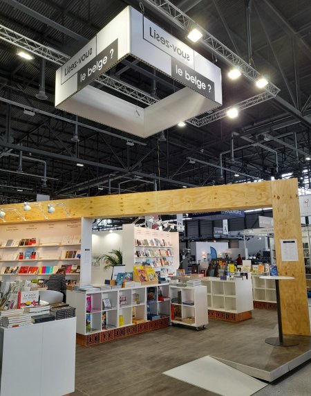 Magnifique vitrine au Salon du livre de Genève